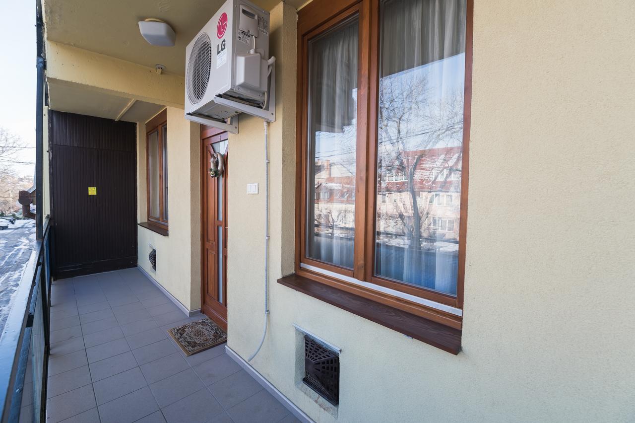 Lujzi Apartman Eger Exterior photo